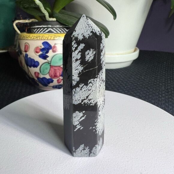 Snowflake‎ Obsidian Crystal Tower (#11) - Picture 6 of 10